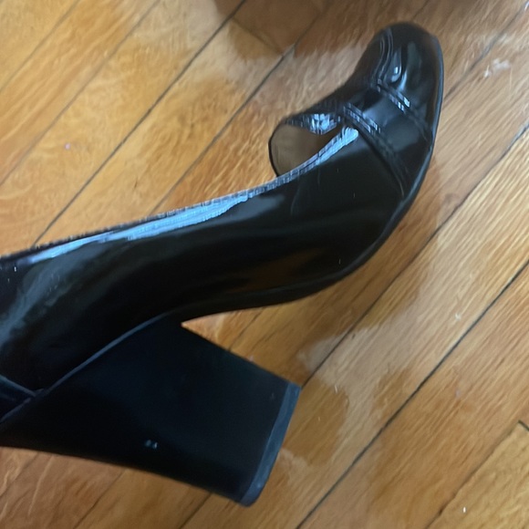 EUC Michael Kors Lattington Pump (black patent finish) - original box - Picture 6 of 12